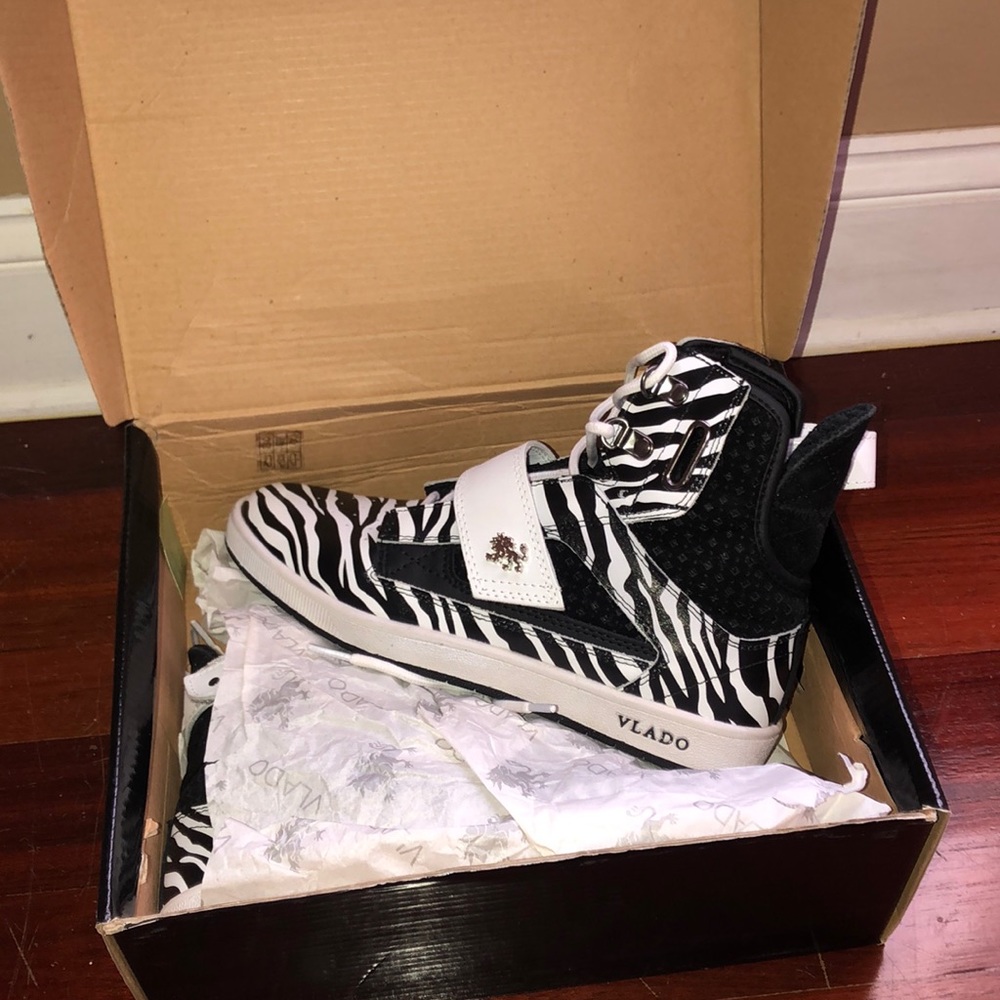 Brand new zebra high top vlado sneakers